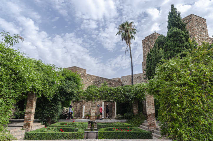 Málaga 102 - Alcazaba - patio de Armas.jpg